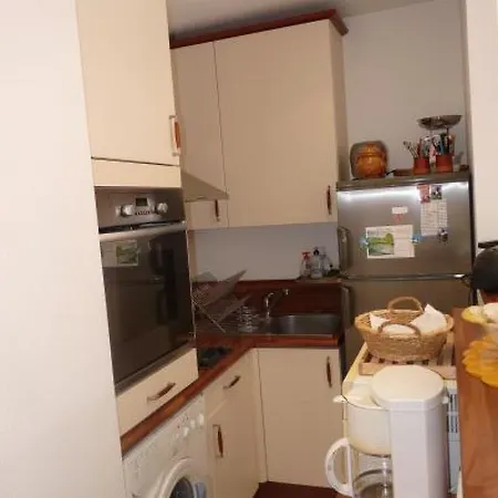 Apartmán One Bedroom In Walking Distance From The Beaches And Shopping Of 878 *