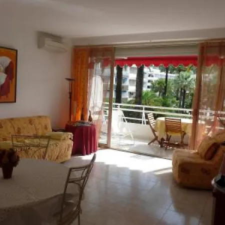Apartmán One Bedroom In Walking Distance From The Beaches And Shopping Of 878